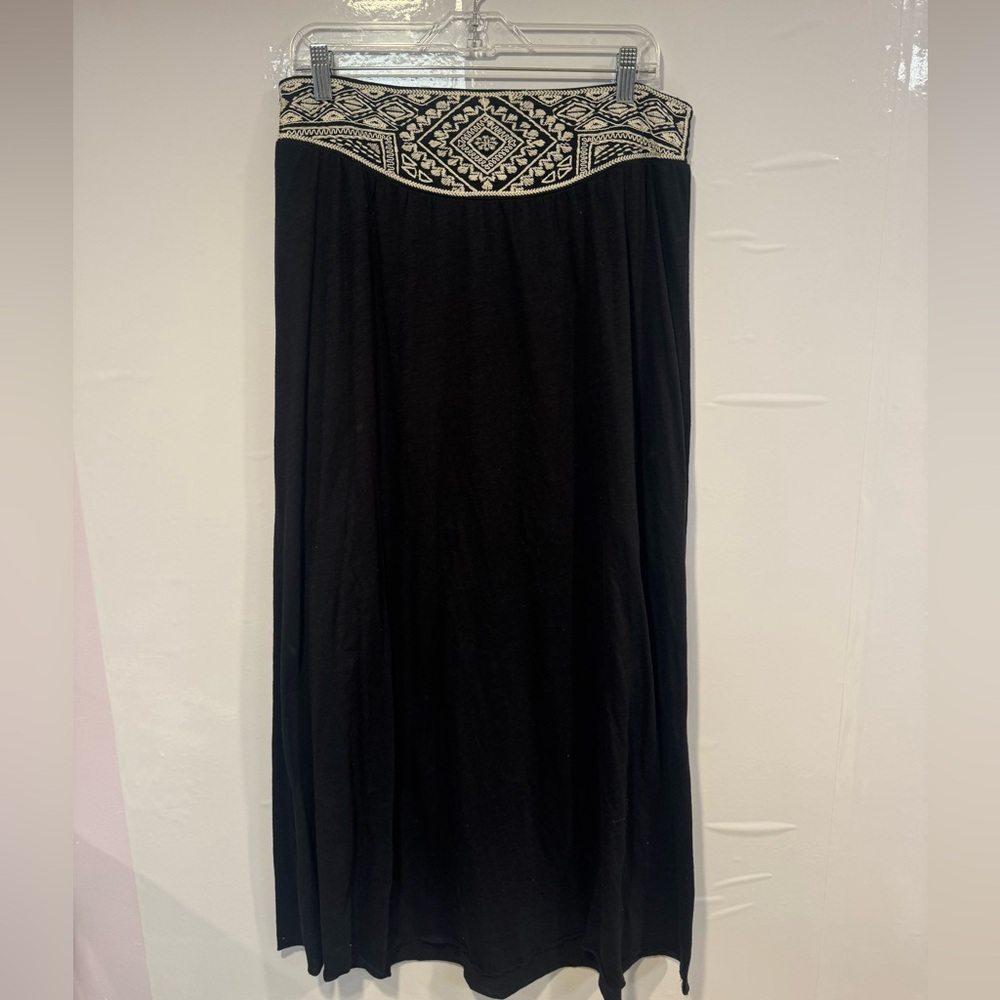 American Eagle Outfitters Black Maxi Skirt with Cream Embroidered Waistband